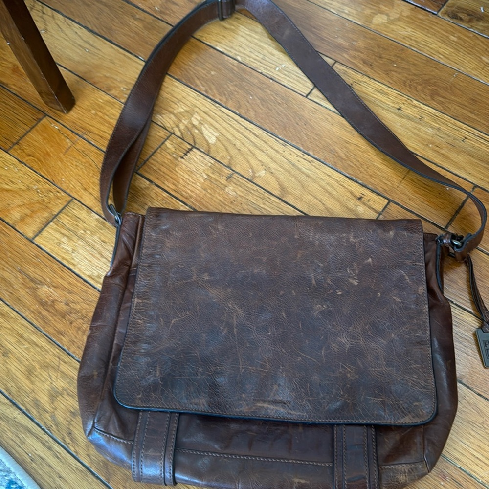 Frye Logan Messenger Bag
